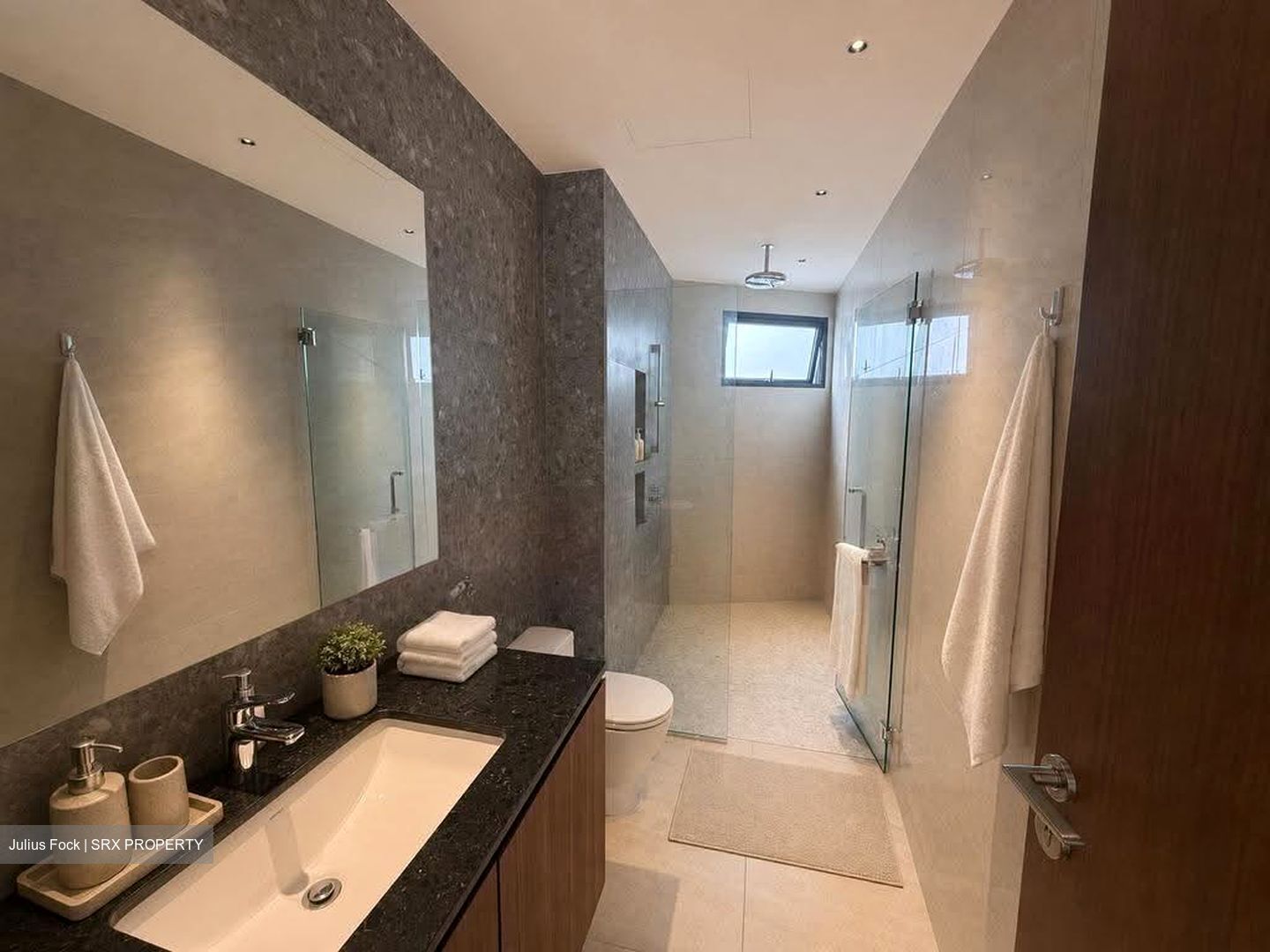 Frankel Estate (D14), Detached #610593401
